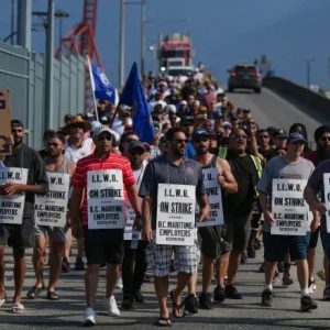 Resume Strike! Canadian Longshoremen’S Union Rejects Interim Agreement!