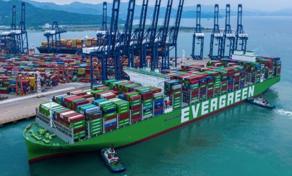 Evergreen Shipping ordered 24 new 16,000TEU methanol dual-fuel ships for US$5 billion